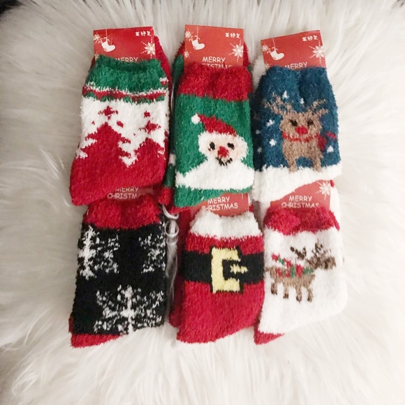 Set of 6 Christmas fuzzy socks - Picture 3 of 3
